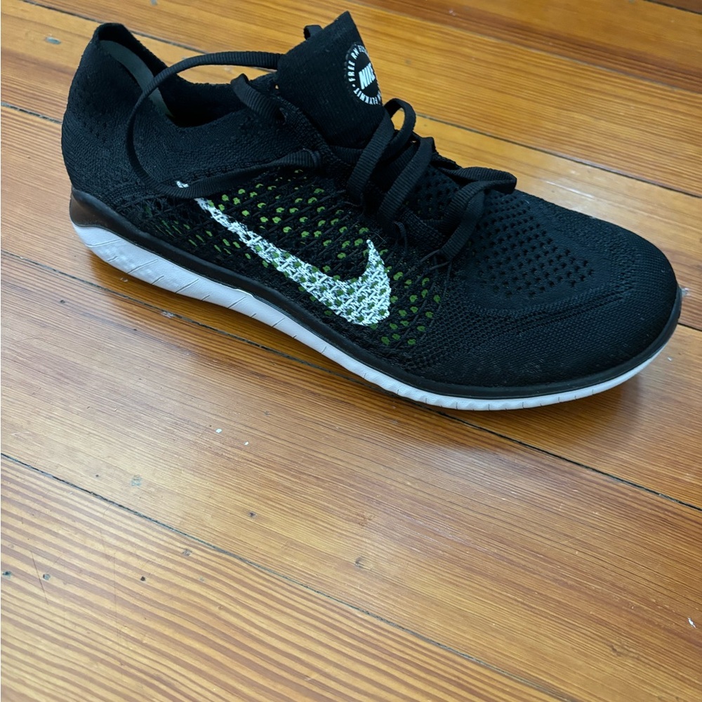 Nike Free RN Flyknit Women's Size 8 Running Shoes Black